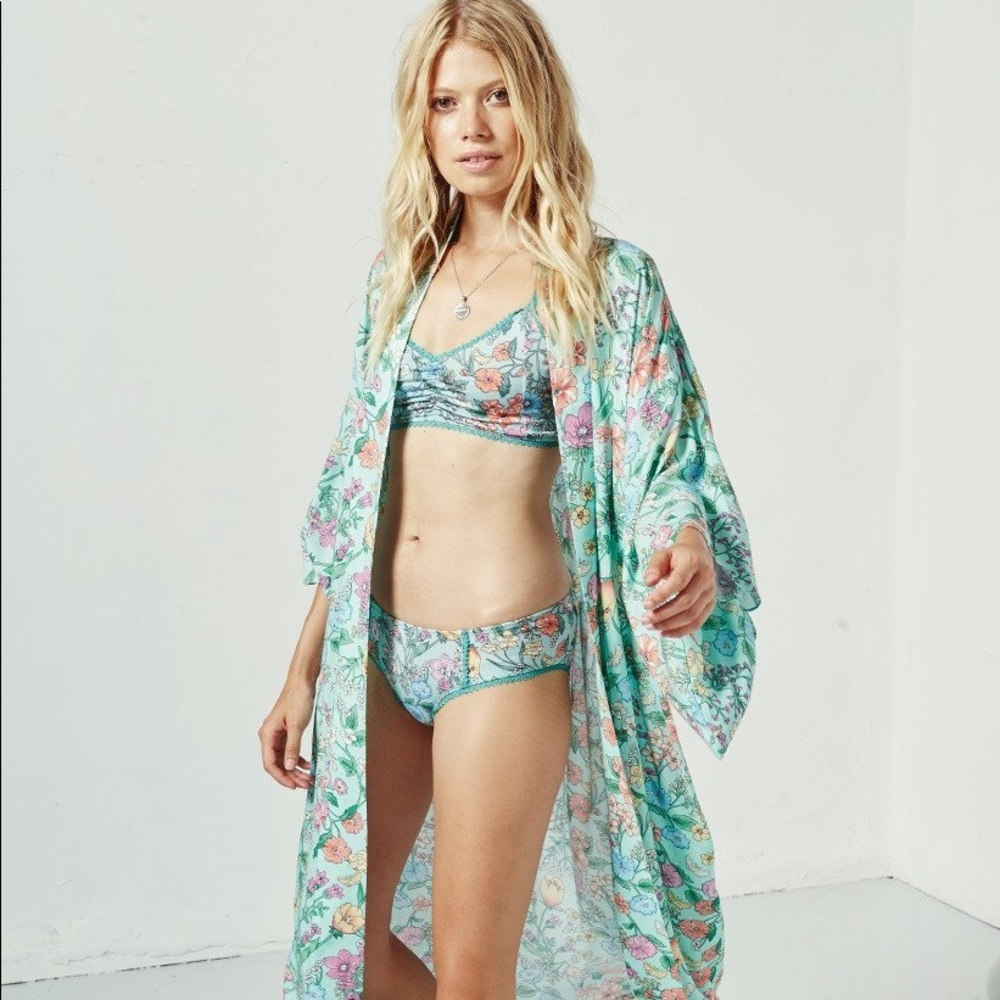Spell and the Gypsy Sayulita Kimono